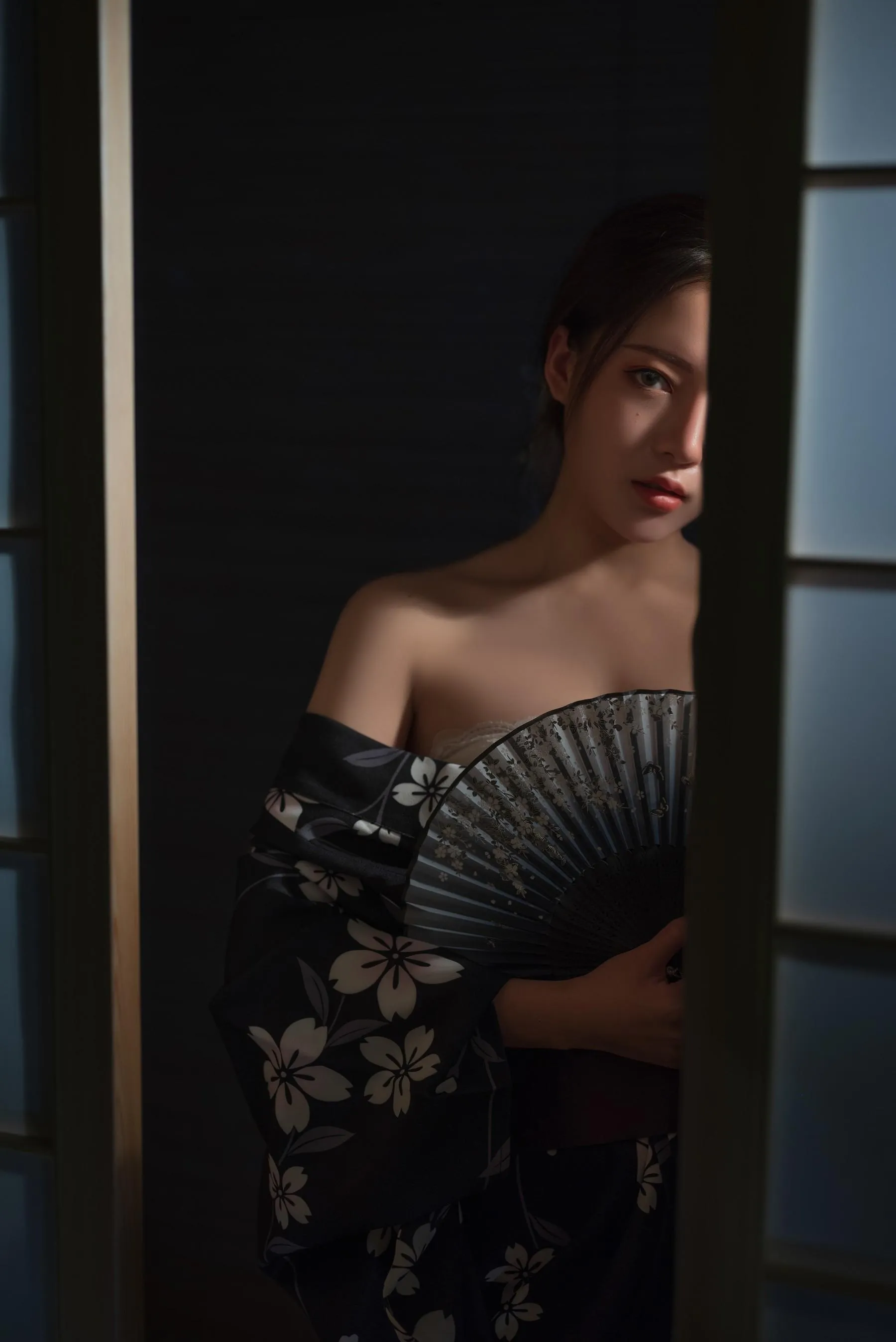 [艺图语] 2022.06.14 夜媚姬 柚子 [28P]插图5
